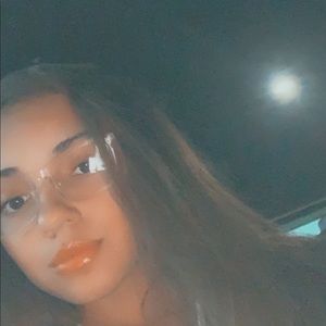 Meet your Posher, Kylee